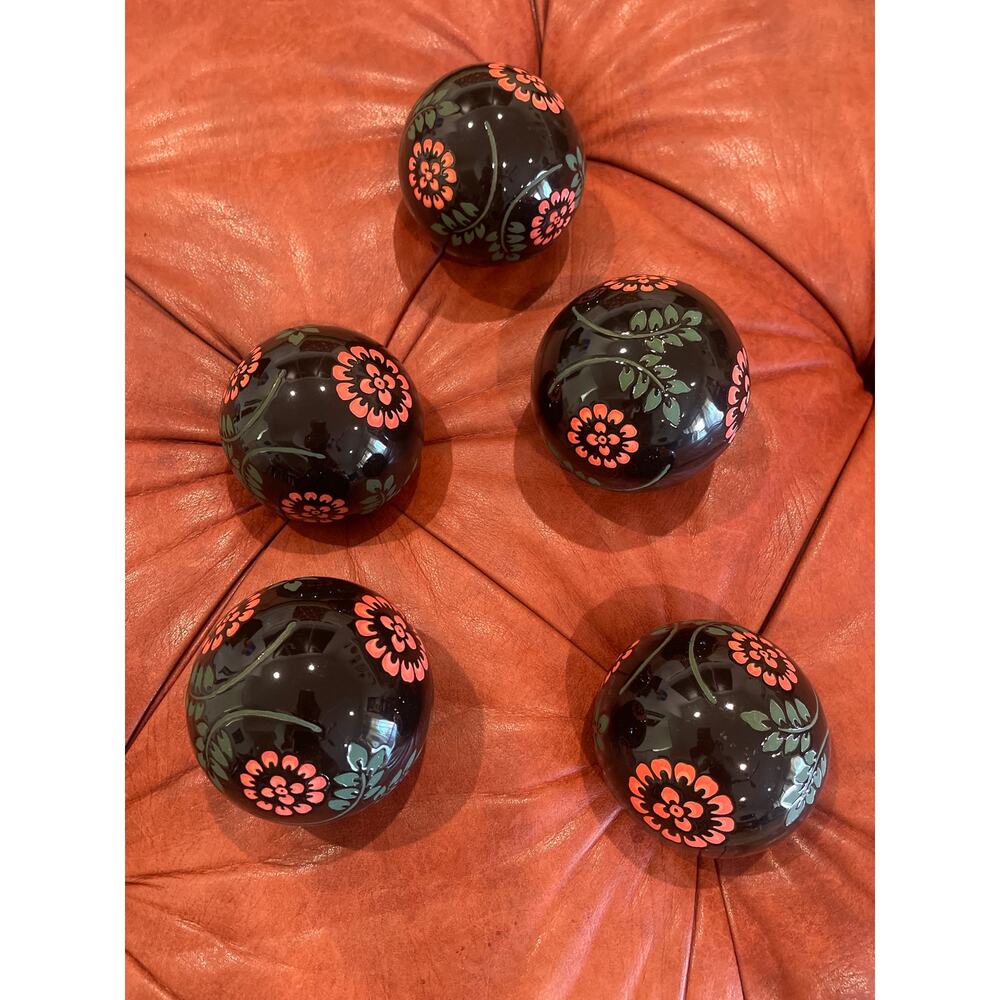 Set of 5 ceramic porcelain floral orbs